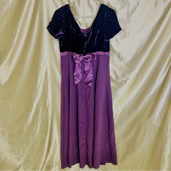 Purple Plum Velvet Prom Bridesmaid Formal Flow Dress Back Bow Large X-Large - Picture 2 of 9